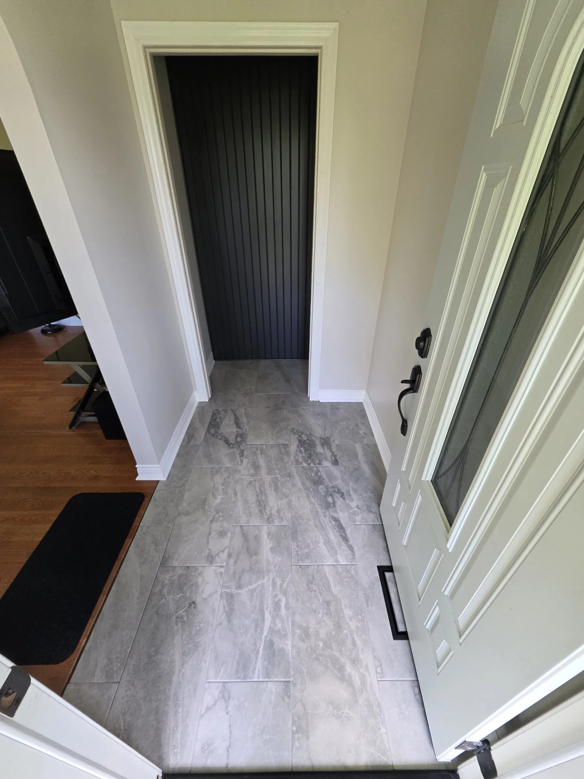 Marble-Look Entryway Tile